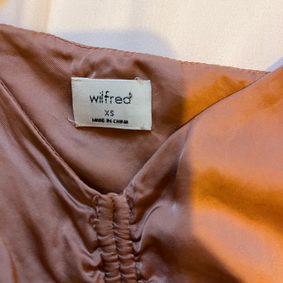 Wilfred Cupro Cinch Top - Picture 2 of 2